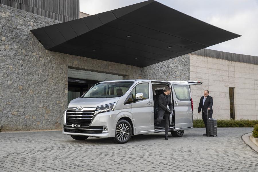  Toyota Granvia 2019 года  (фото 19 из 19)